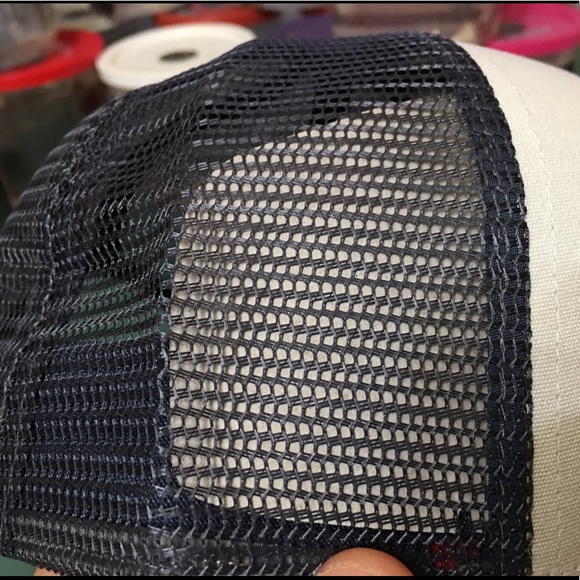 Patagonia Fitz Roy Bear Trucker Hat - Picture 10 of 11